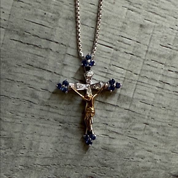 Elegant Gold and Silver Crucifix Pendant Necklace - Picture 1 of 6